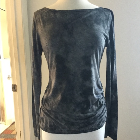 M. RENA Tops - ❤️SOLD❤️ M. RENA TOP w RUCHING